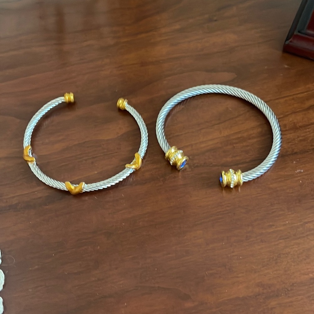 Cable bracelets